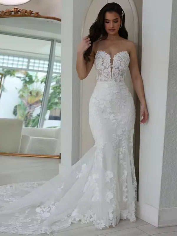Elegant Strapless Mermaid Wedding Dress – Lace Appliqué Court Train Bridal Gown