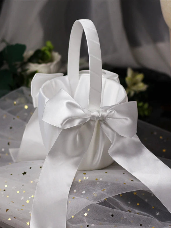 White Pearl Flower Girl Basket – Elegant Wedding Ceremony Decoration